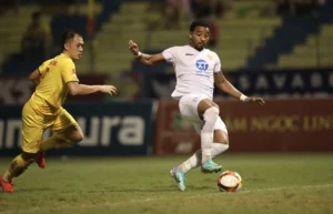 Bảng xếp hạng vòng 21 giải hạng Nhất: Cuộc đua play-off và trụ hạng kịch tính