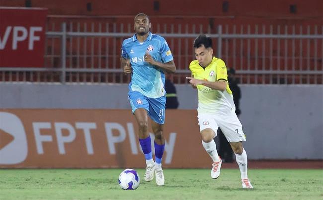 Đà Nẵng Nghẹn Ngào Thắng Bình Định 8-2, Đón Chung Kết